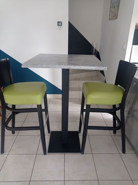 Mange debout 80 Rochemaure (07)