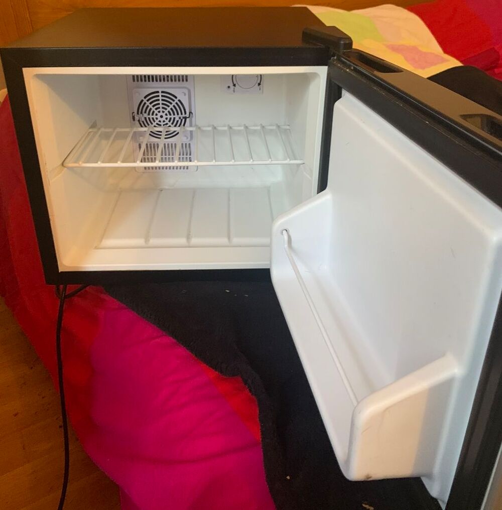 R&eacute;frig&eacute;rateur mini bar 17l Electroménager