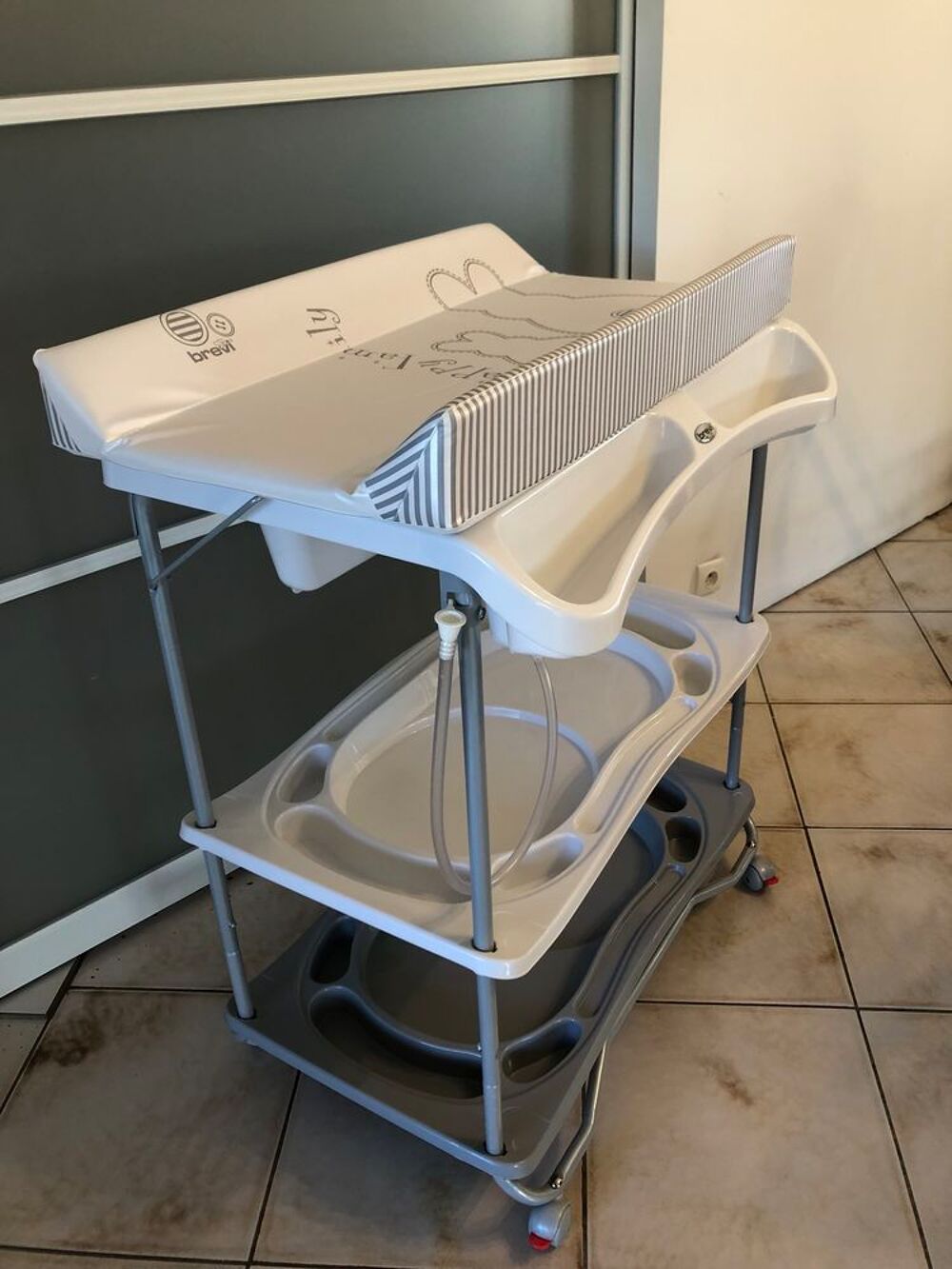 Table &agrave; langer Mobilier enfants
