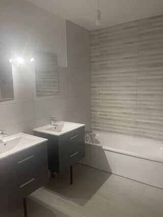  Appartement � vendre 4 pi�ces 93 m�