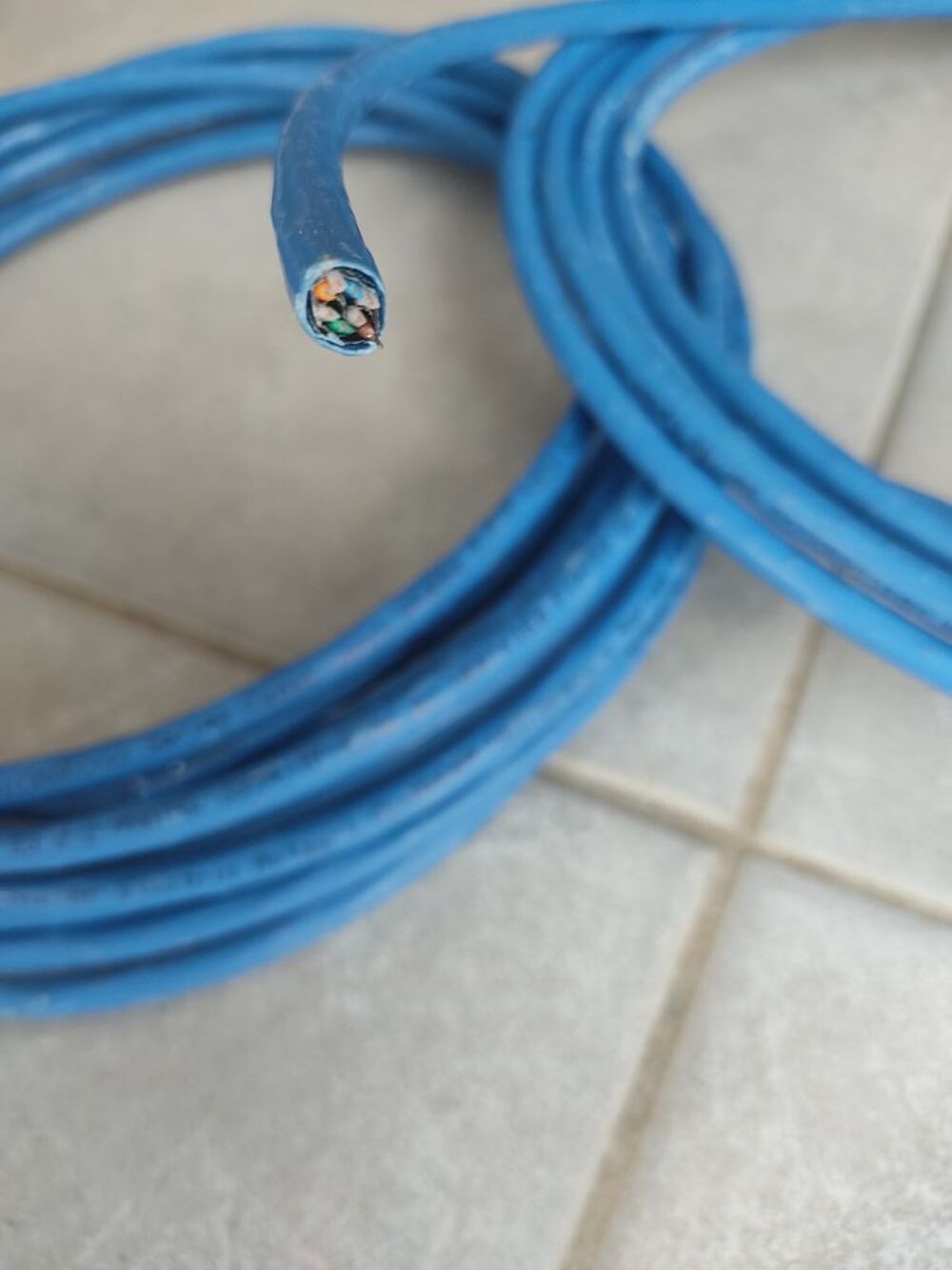 Chutes cables ethernet cat6A Bricolage