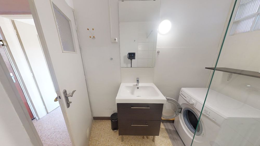 Location Appartement Studio meublé 25 m² avec balcon, cuisine équipée et vue déga Aix-en-provence