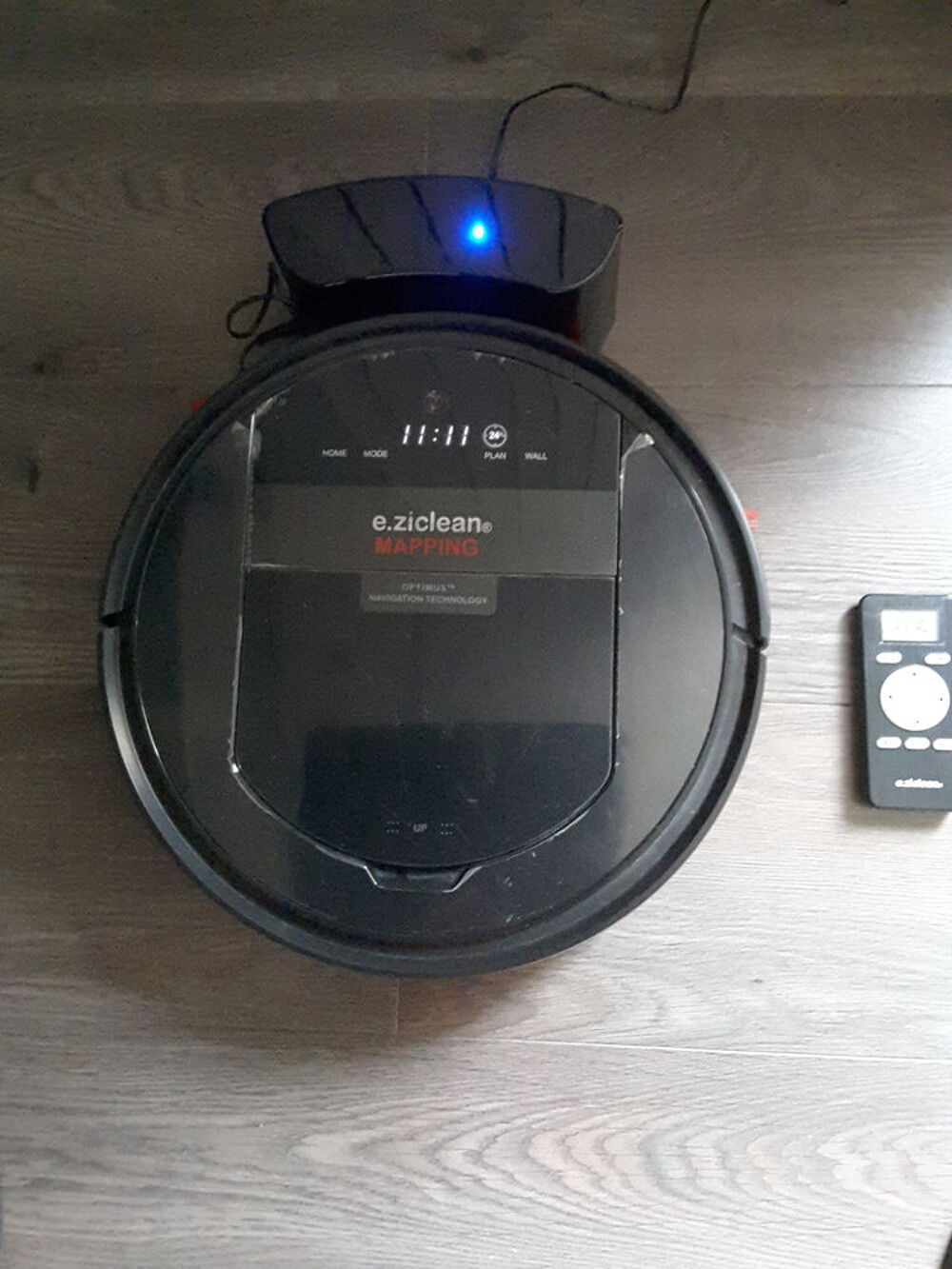 ROBOT ASPIRATEUR LAVEUR Electroménager