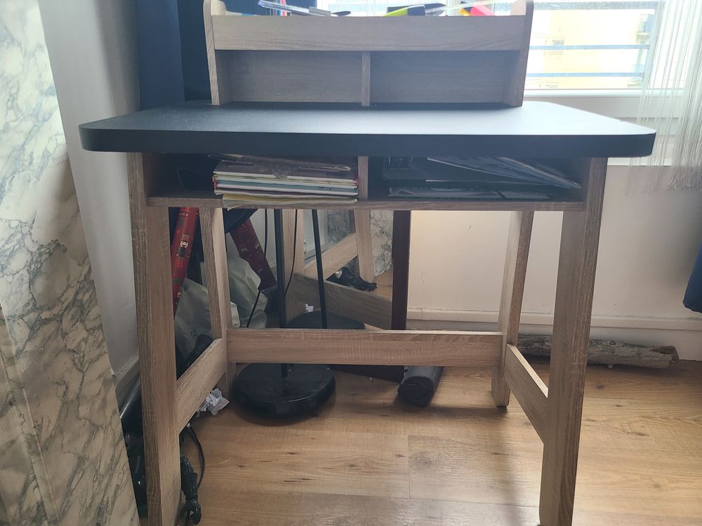 Bureau
Meubles