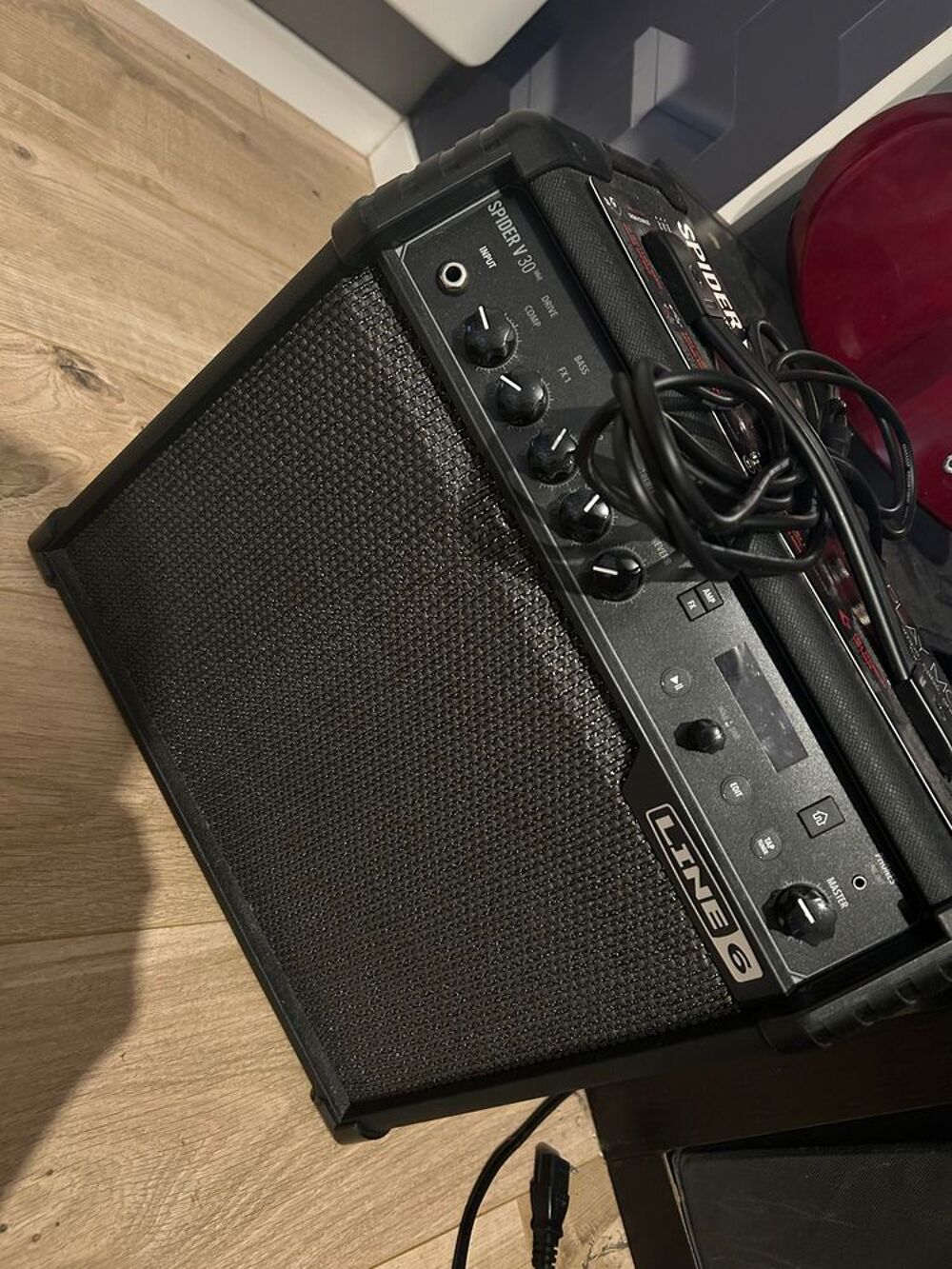 Guitare &eacute;lectrique Oqan + Ampli Line6 Spider30 + Cables Instruments de musique