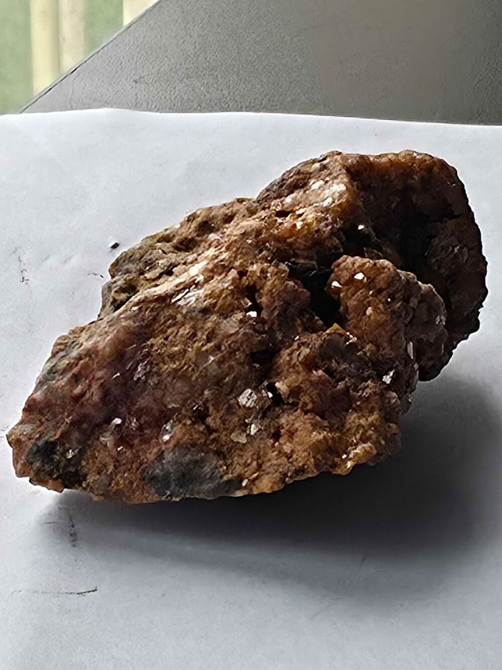Min&eacute;ral Rare : C&eacute;rusite Scintillante du Katanga(RDC)-84g 