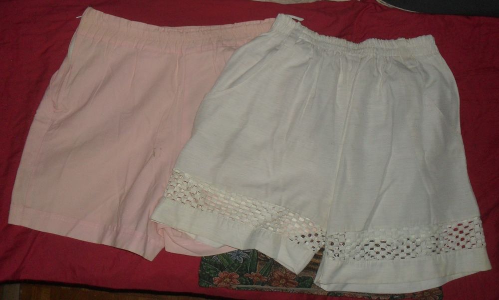 Lot de 4 shorts femme taille 3 Vtements