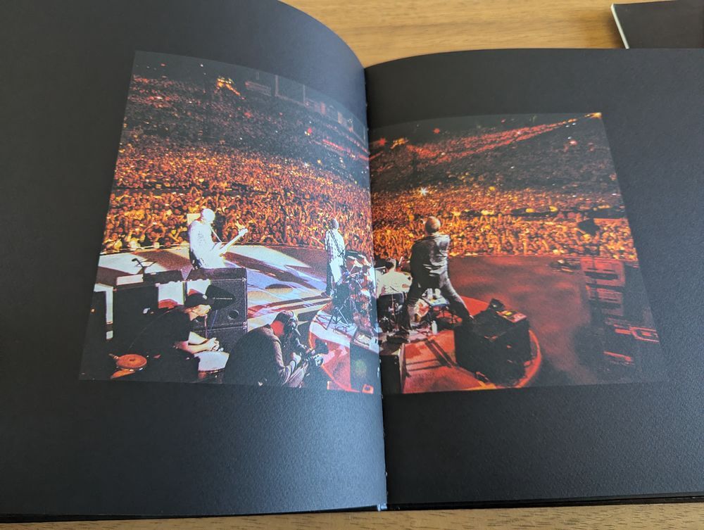 Coffret U2 360 at the rose bowl DVD et blu-ray