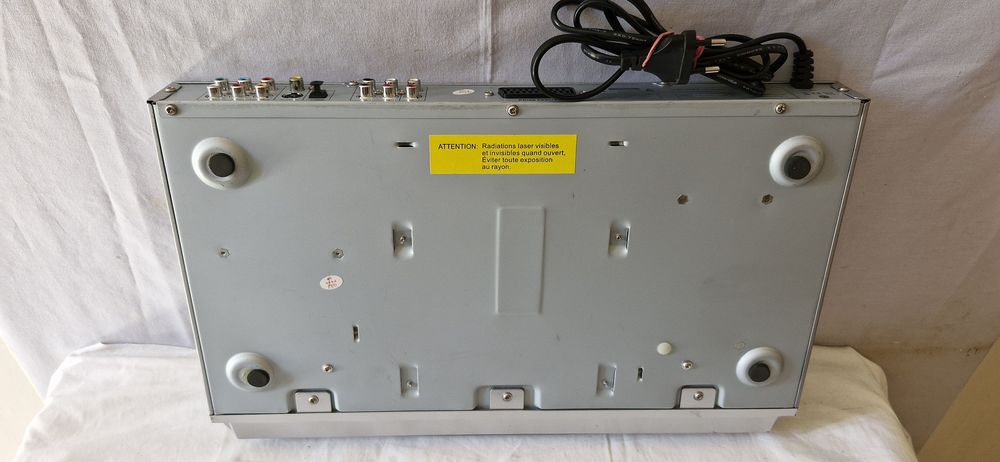 Lecteur DVD/CD audio Messo mod&egrave;le SL5810M2DX
Photos/Video/TV