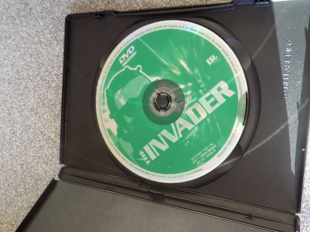 The invader DVD et blu-ray