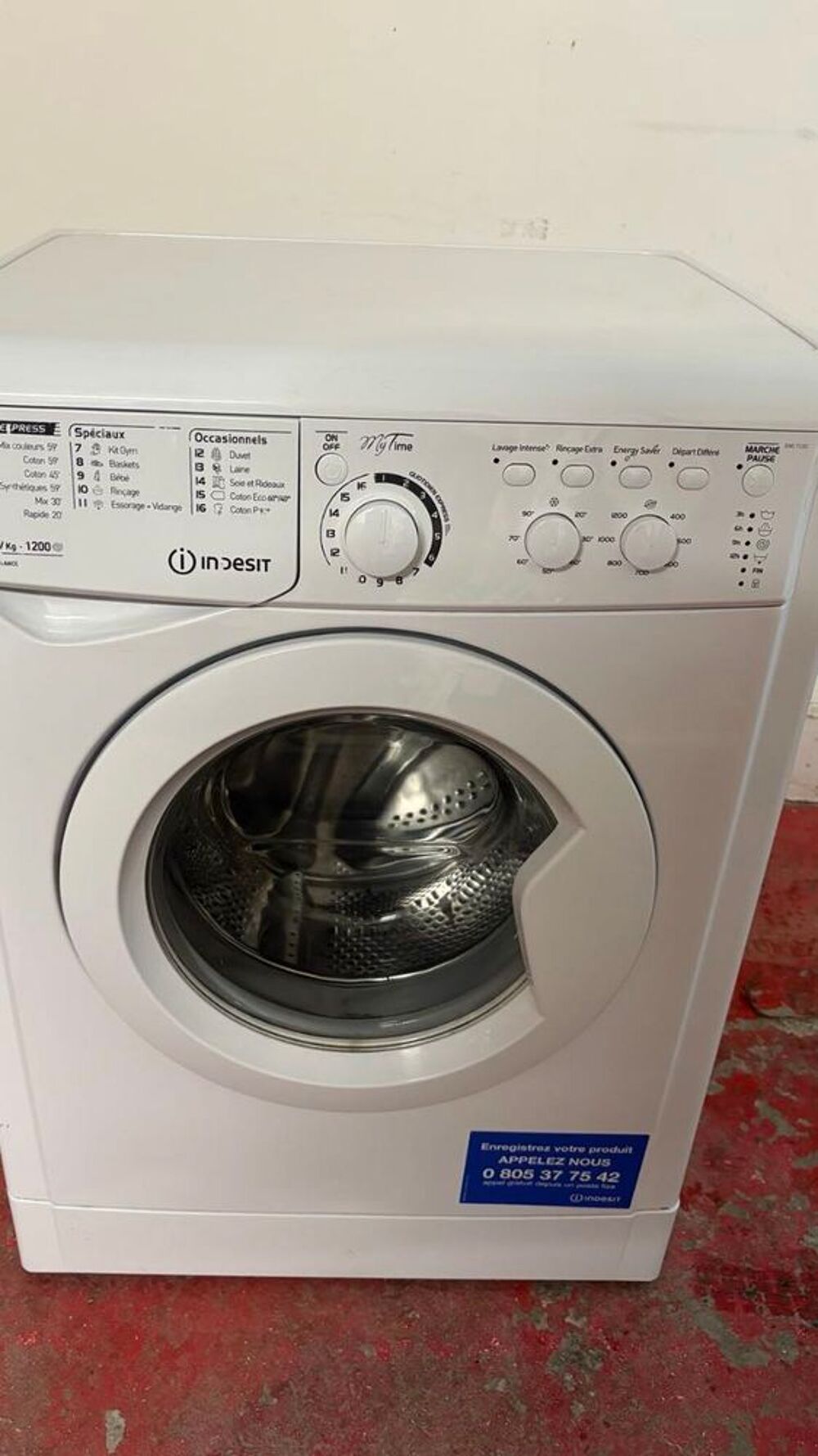 machine &agrave; laver comme neuve Indesit Electroménager