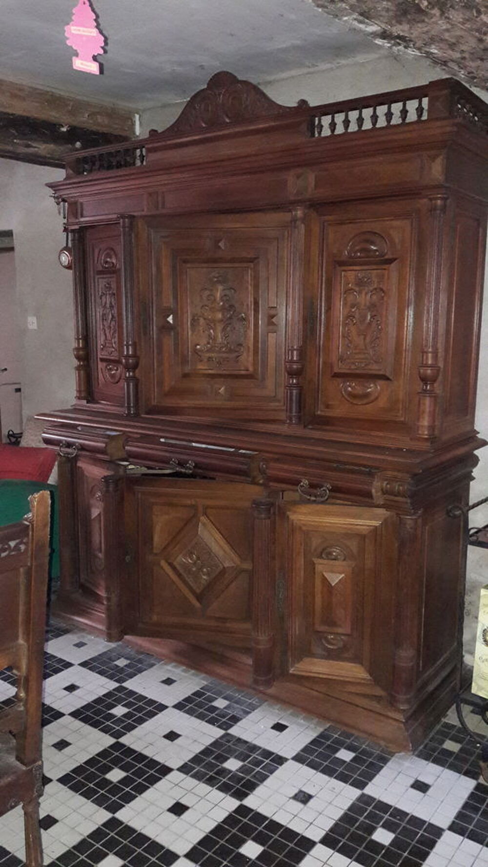 Salle &agrave; manger Henri II Meubles