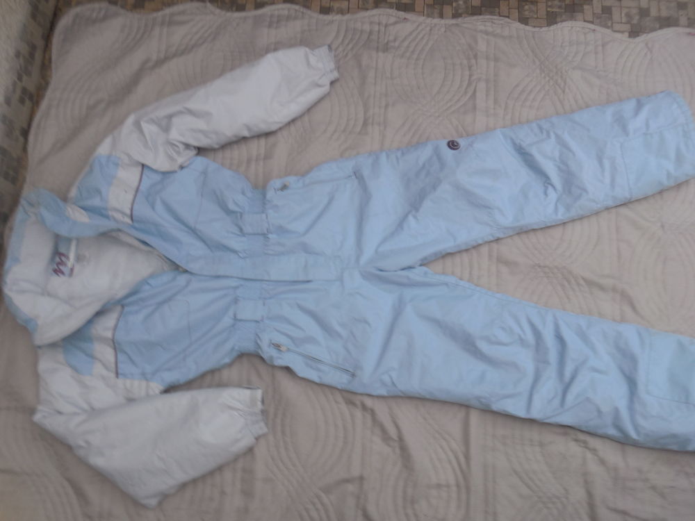 combinaison de ski taille 10 ans Sports