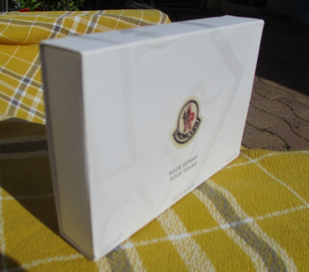 Miniatures EDP "Moncler" Pour Homme et Pour Femme - Neuves 