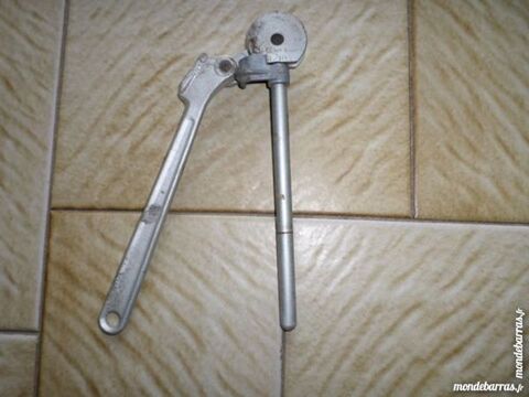 PINCE A CINTRER TUBE CUIVRE/Tube 8-10 30 Hesdin-l'Abbé (62)
