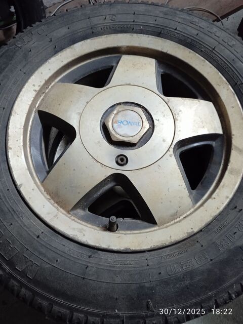 Pi&egrave;ces et &eacute;quipements Voiture Pi&egrave;ces et &eacute;quipements Voiture  occasion Trucy-l'Orgueilleux 58460