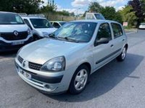 Annonce voiture Renault Clio II 1890 €