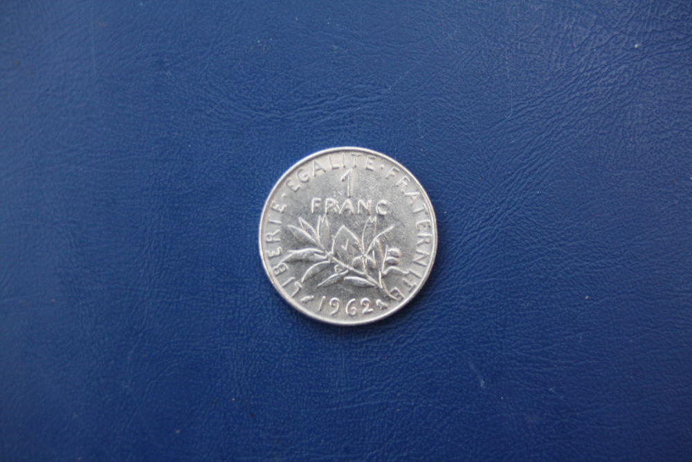 1 pi&egrave;ce de monnaie de 1 franc 