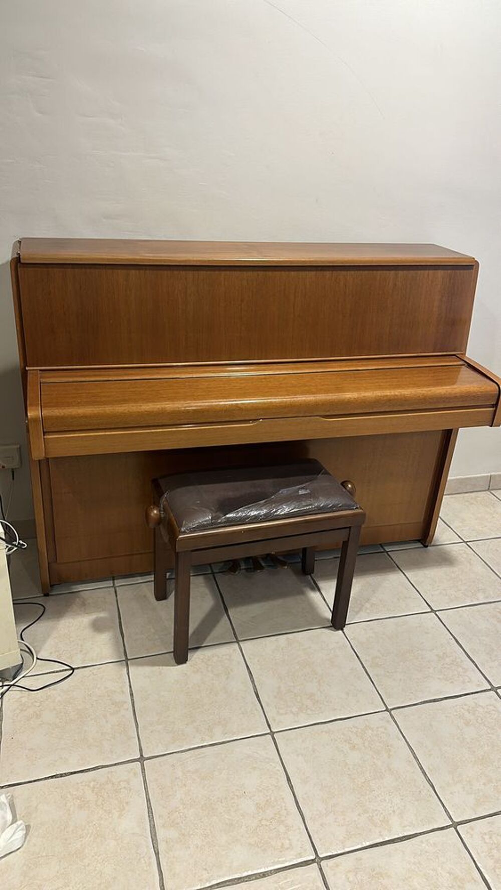 Piano Yamaha droit Instruments de musique