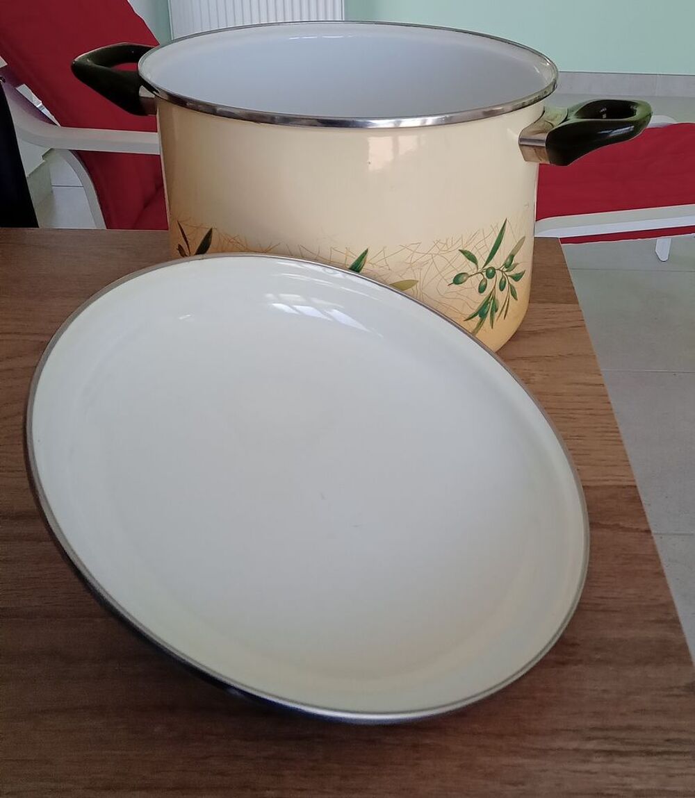 Faitout Emaill&eacute; Neuf pour Cuisinier Electroménager