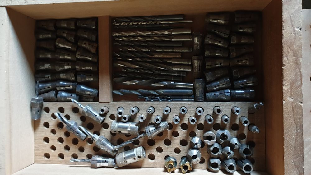 185 MECHES A BOIS ET FRAISES POUR LE BOIS AVEC MEUBLE Bricolage