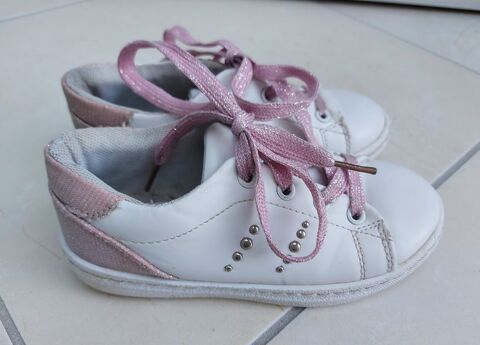 Baskets Taille 28 Bon Etat 8 Taverny (95)