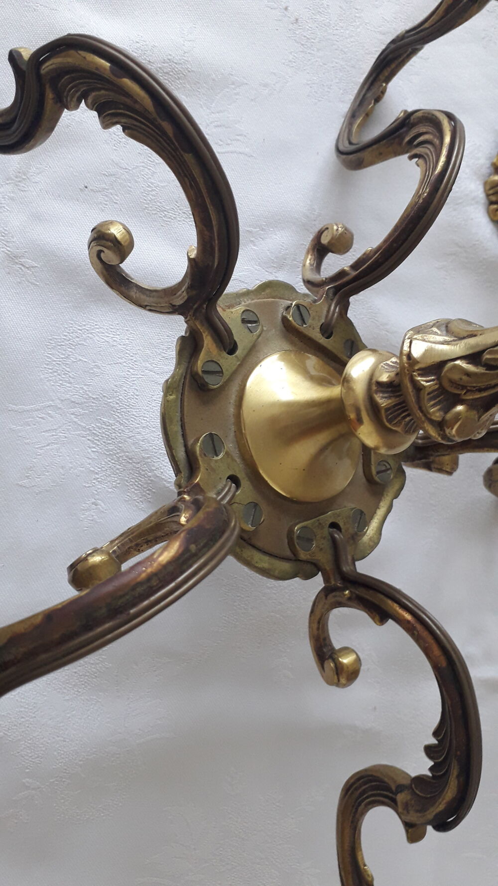 Lustre en bronze 5 branches
Décoration