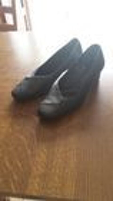 Souliers femme neuf - 38 0 Mérignies (59)