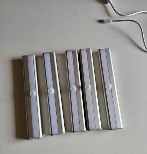 5 Lampes détecteur de mouvement, pour dressing, escaliers, dressing, cuisine, etc...USB RECHARGEABLE. 5 Morhange (57)