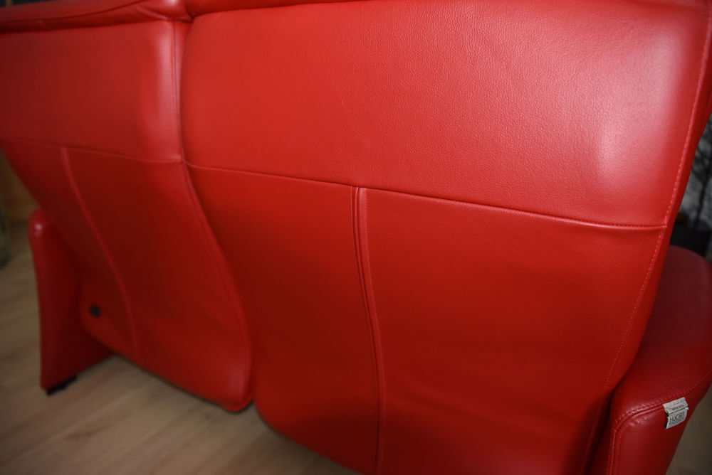 canap&eacute; cuir &eacute;lectrique 
Meubles