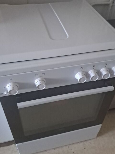 Gaziniere  gaz de ville tuyau a gaz  valid� 10 ans 180 Ch�tenoy-le-Royal (71)