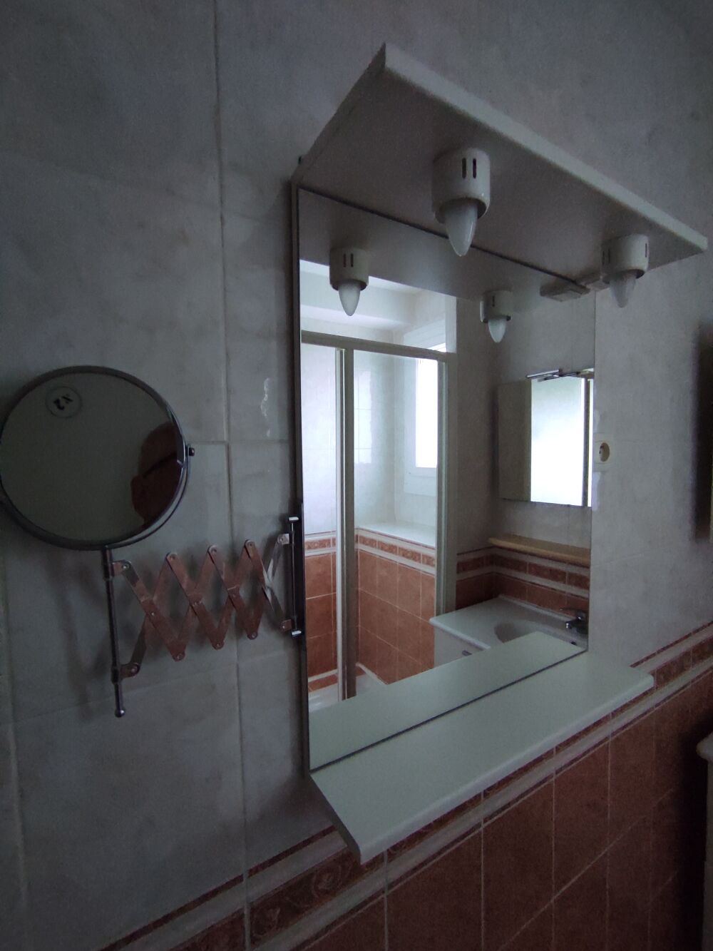 Miroir de salle de bain + &eacute;clairages Décoration