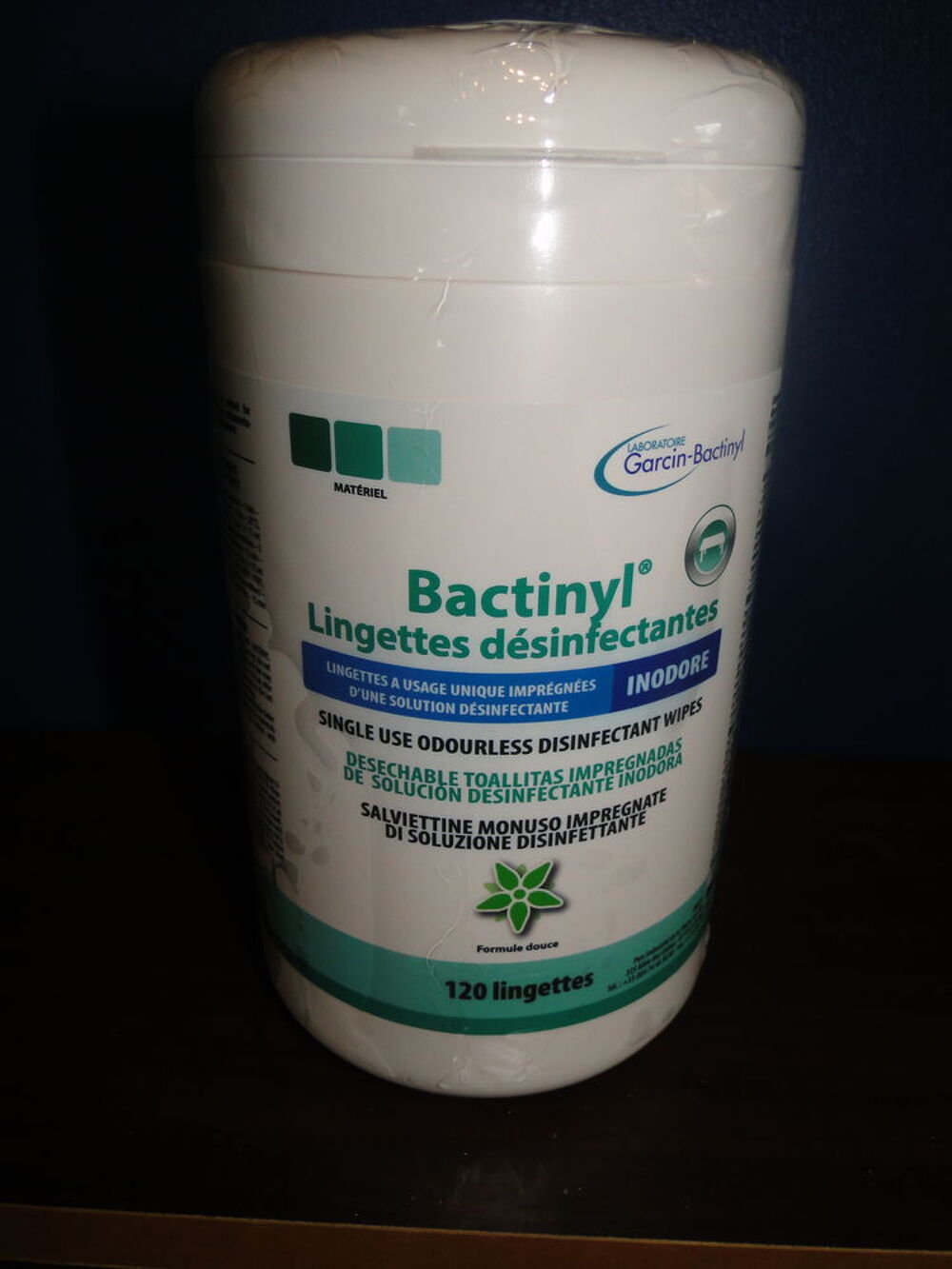 Boite de 120 lingettes d&eacute;sinfectantes Bricolage