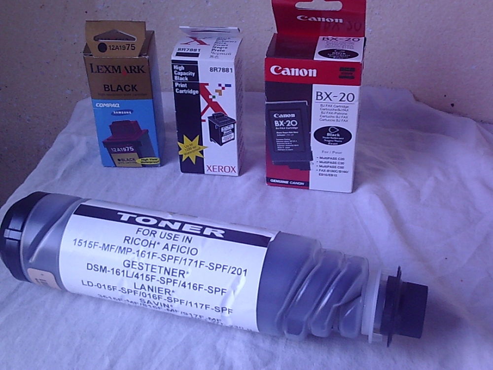 Cartouches diverses + Toner Noir pour Imprimante- Neufs Matériel informatique
