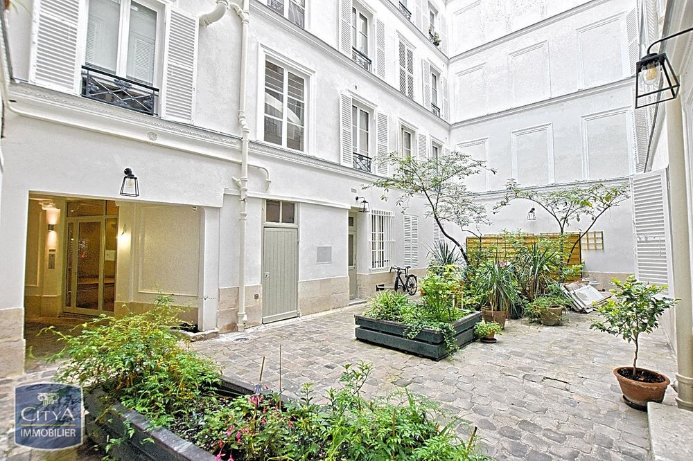 Appartement a louer paris-9e-arrondissement - 5 pièce(s) - 121 m2 - Surfyn