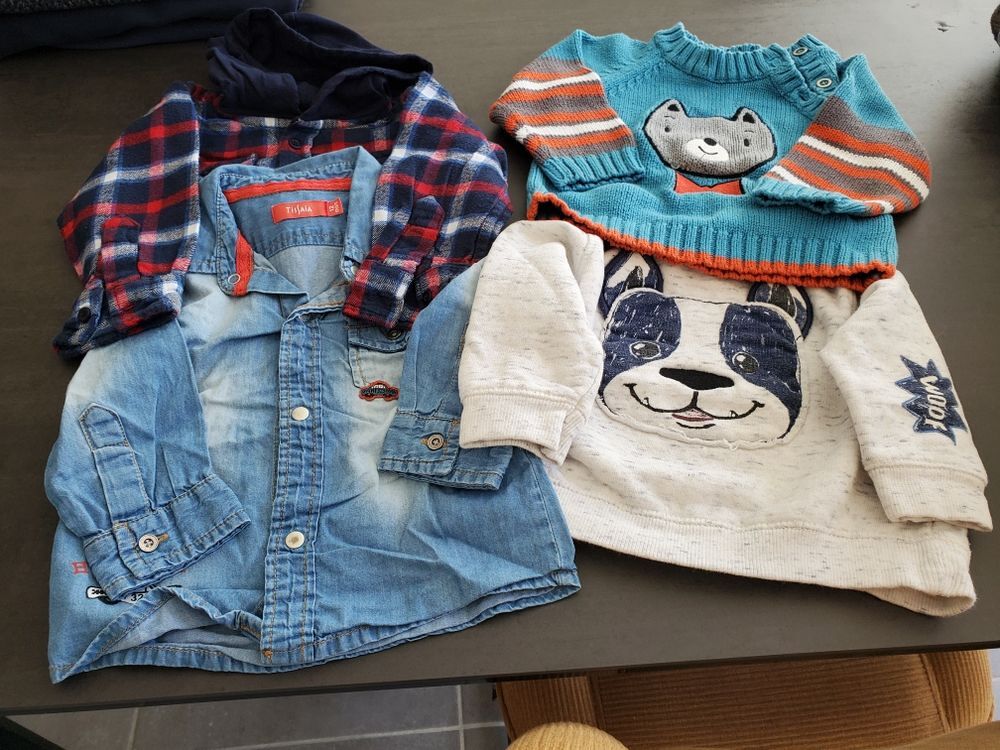 &agrave; vendre Vêtements enfants