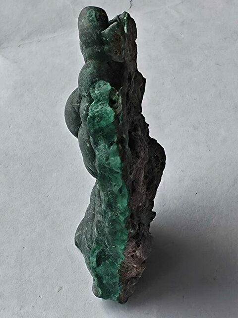 Malachite botryoidale Stalactite du Katanga(RDC)-20g 20 Bagneux (92)