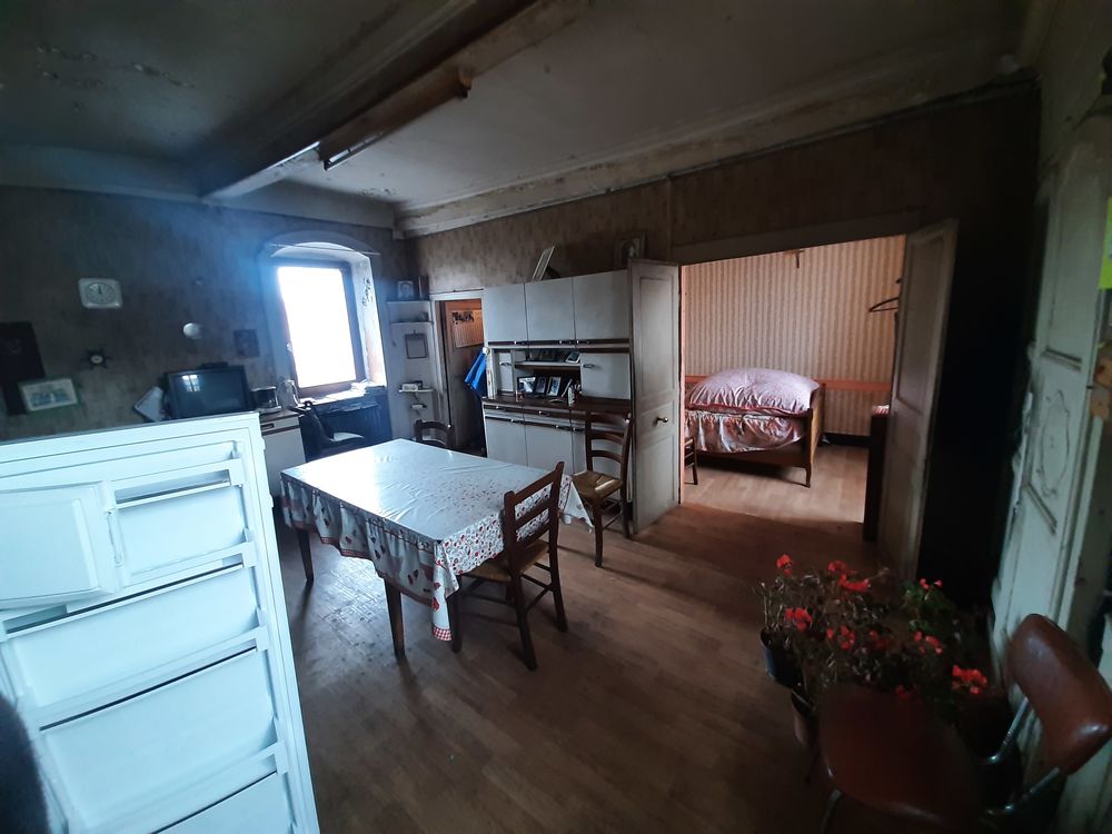 Vente Maison Maison de village 150 m² a restaurer Larajasse