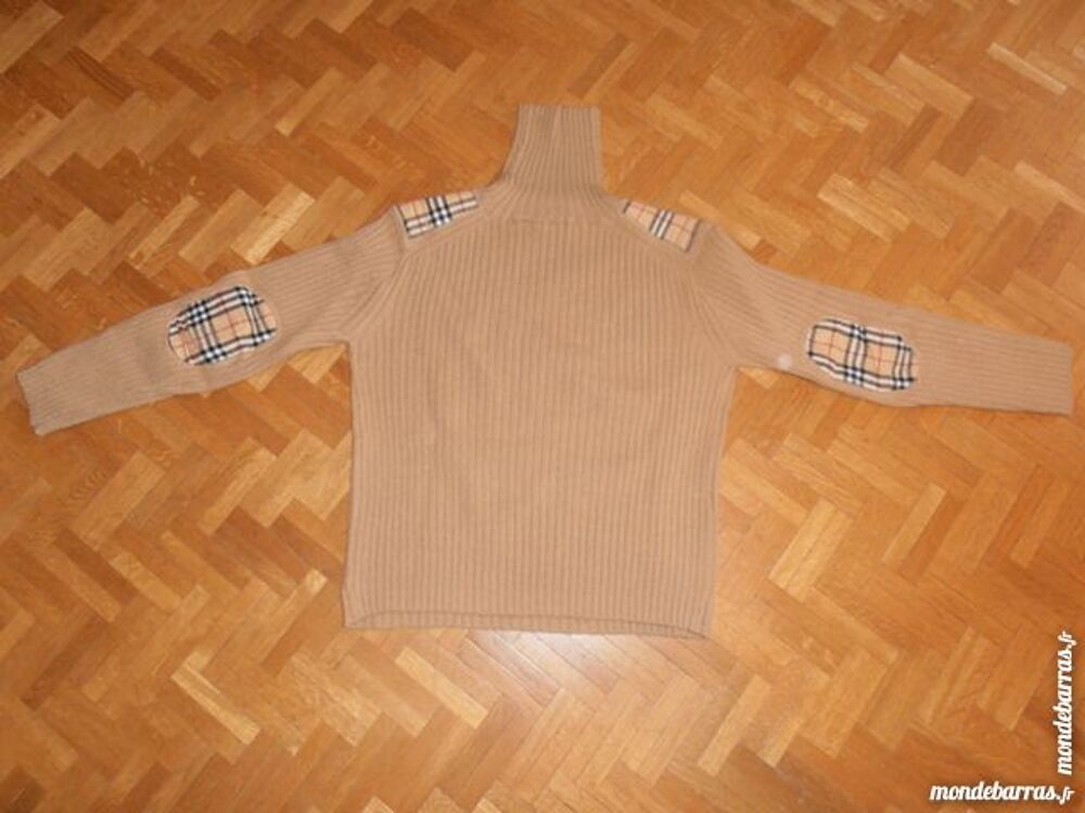 Pull col roul&eacute; beige motifs carreaux (V11) Vêtements