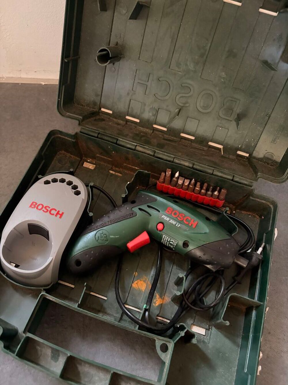 perceuse Bosh sans fil Bricolage