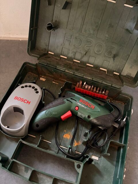perceuse Bosh sans fil 15 Laboissière-en-Thelle (60)