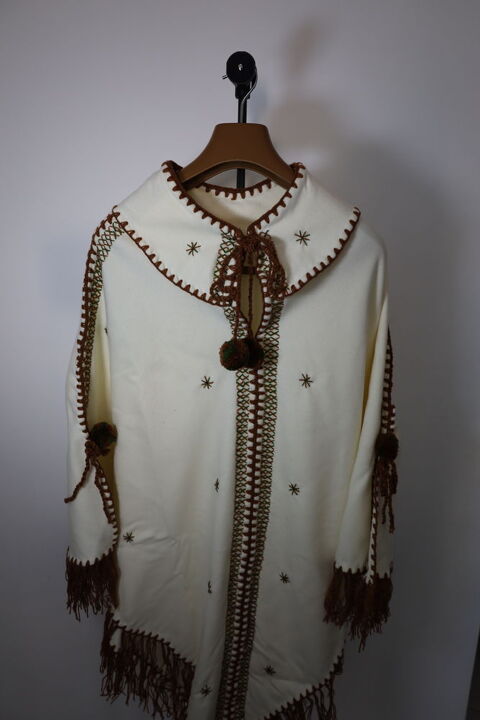 Poncho Artisanal Unique Marron 60 Marseille 1 (13)