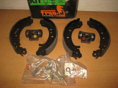 Pi&egrave;ces et &eacute;quipements Voiture Pi&egrave;ces et &eacute;quipements Voiture  occasion Saint-Geni&egrave;s-de-Comolas 30150