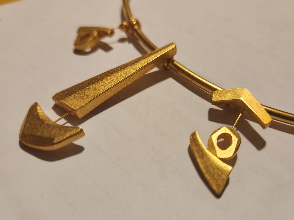 Collier rigide ras-de-cou Visage Christian LACROIX Bijoux et montres