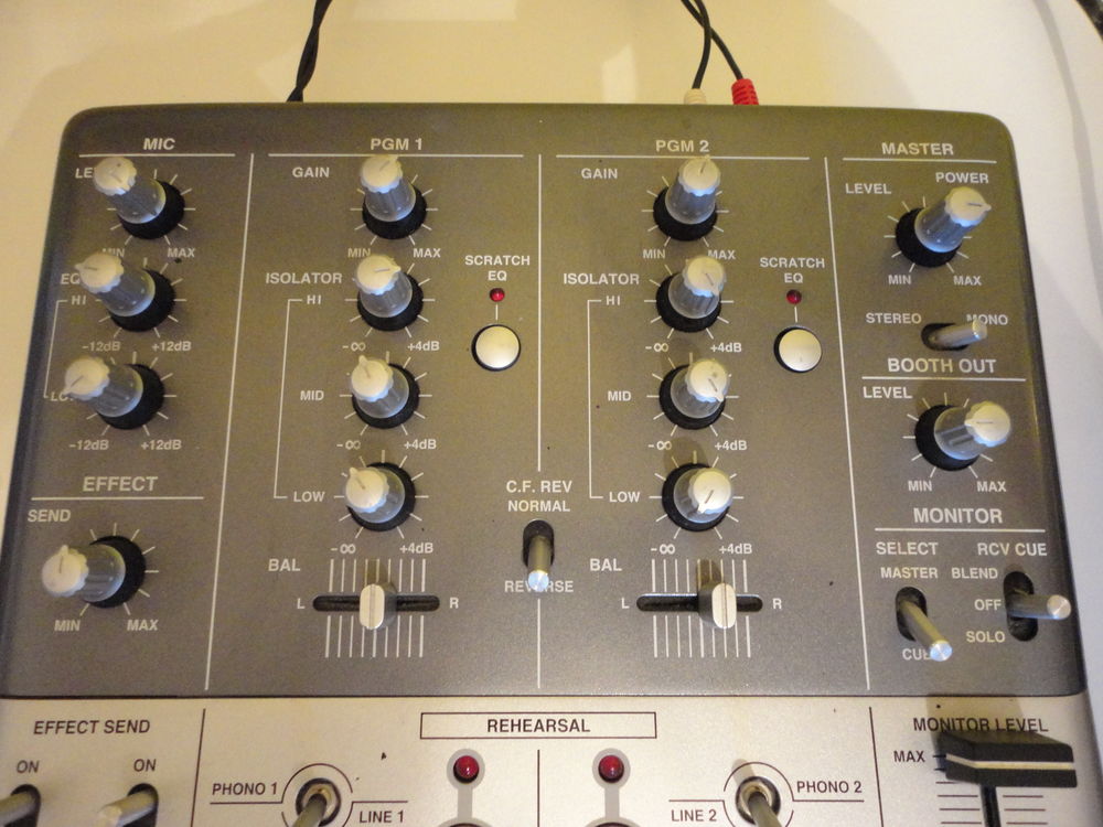 Vends VESTAX PMC 007 / r&eacute;vis&eacute;e / tr&egrave;s bon &eacute;tat Instruments de musique