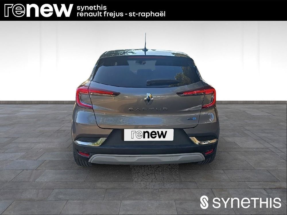 Captur E-Tech 145 - 21 Intens 2022 occasion 83600 Fr&eacute;jus