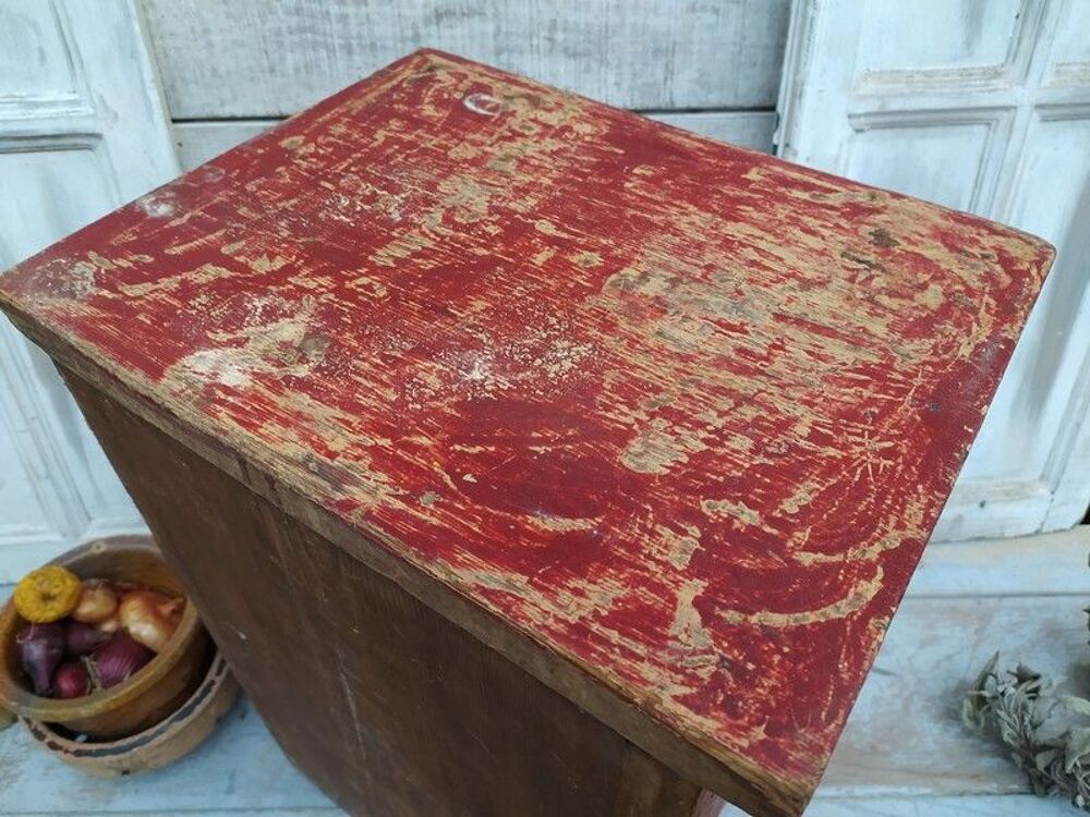 Petit Meuble Armoire Bois Style Ferme Patine Bordeaux
Meubles