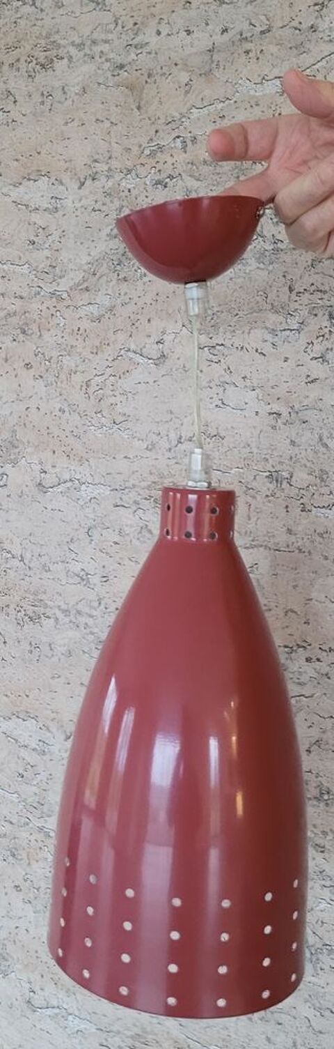 lampe originale rouge 10 Lisieux (14)