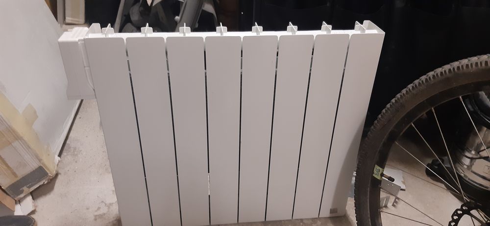 Radiateur en alu &agrave; inertie s&egrave;che 2000W Electroménager