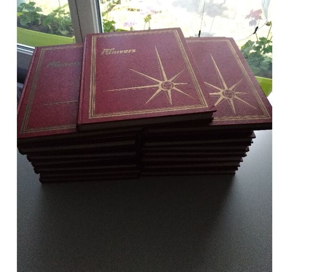 Encyclop&eacute;die compl&egrave;te (21 volumes) Tout l'Univers Livres et BD